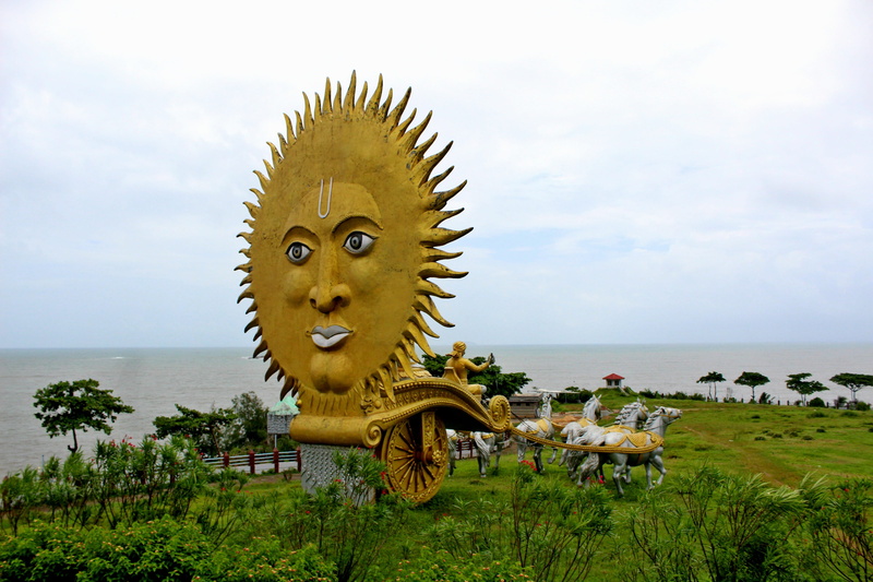 horizon, sun statue, bizarre, no people, Murudeshwar, beach, scenics - nature, India, sculpture, animal representation, plant, beauty in nature, nature