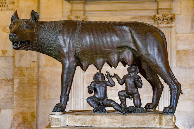 europe, italy, tourism, male likeness, romulus, ancient, ancient civilization, culture, she-wolf, history, human representation, representation, no people