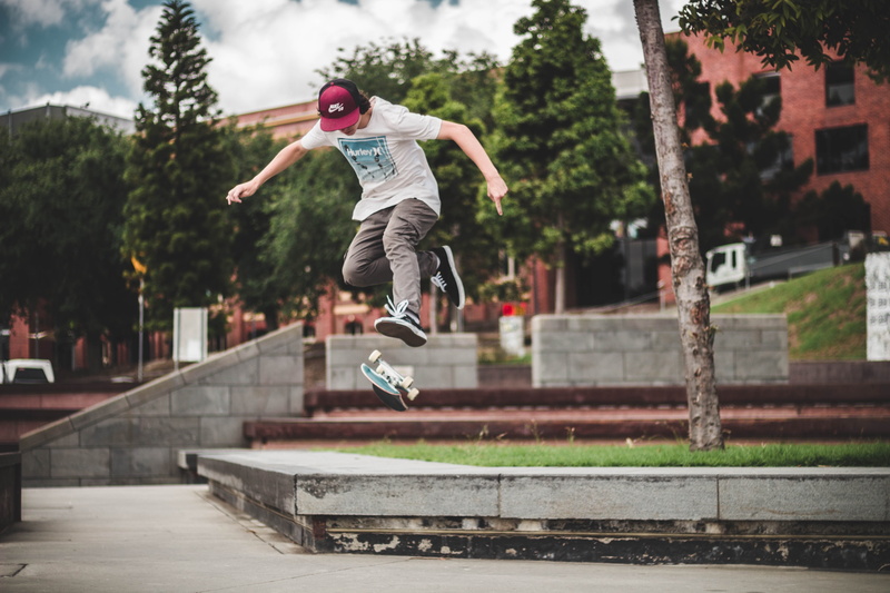 athlete, asian Ethnicity, action, mid-air, vitality, asian and Indian Ethnicities, exercising, sport, youth Culture, sunlight, sports Training, recreational Pursuit