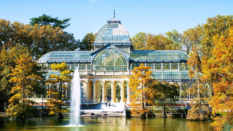 river, park, palace, built structure, retiro park, facade, waterfront, travel, nature, government, travel destinations, sky, outdoor structure, crystal palace