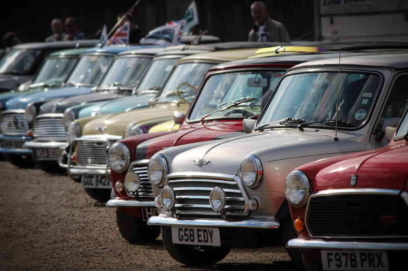 mini, retro styled, transportation, cars, vintage, outdoors, united kingdom, city, mode of transportation, 5K, incidental people, focus on foreground