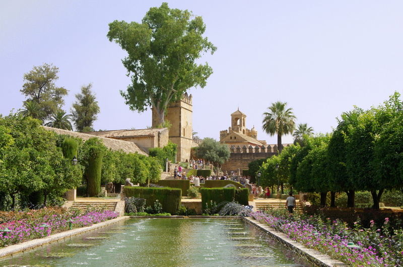 los, cultures, architectural column, no people, park, Gardens, europe, outdoors, built structure, history, reyes, growth, sky, incidental people, spain