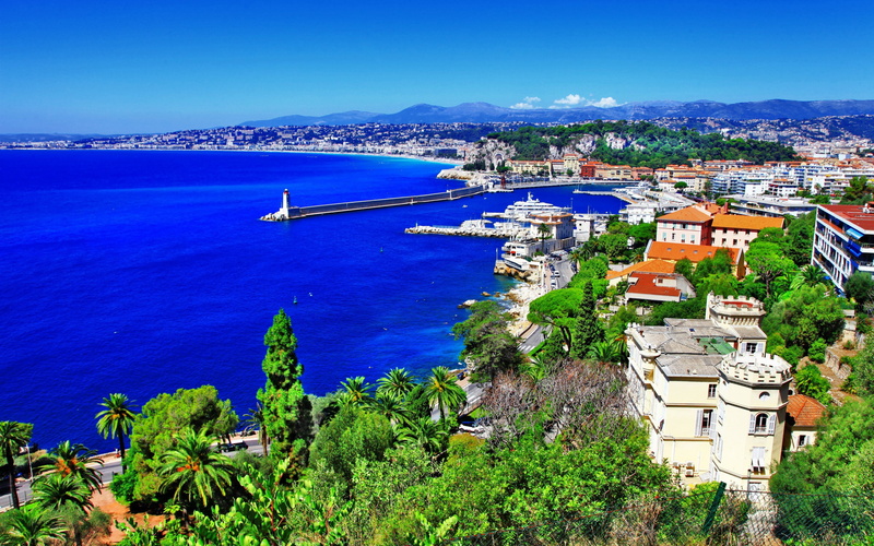 palm trees, landscape, sea, Nice, lighthouse, green, panorama, France, stones, coast, 2K, mountains, trees, houses, rock