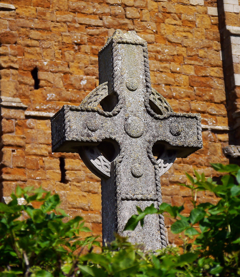 grave, god, crucifixion, day, stone, cemetery, cross, christ, no people, religious, history, outdoors, stone wall, architecture, old, graveyard, church