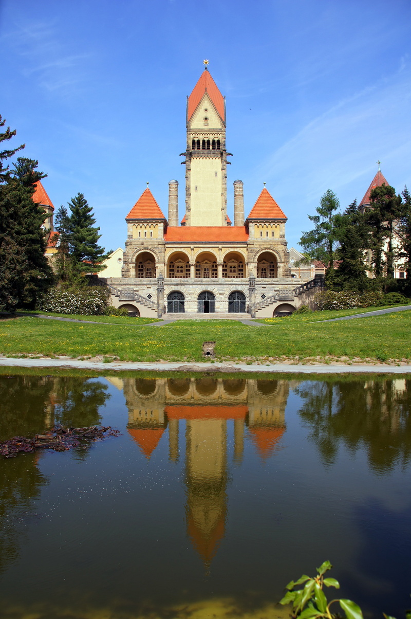 tree, religion, reflection, sky, spire, lake, spirituality, southern cemetery, outdoors, place of worship, waterfront, pond, mirroring, no people, building exterior