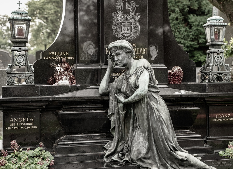 tombstone, passed away, austria, death, built structure, representation, architecture, belief, pray, day, building exterior, female likeness, religion