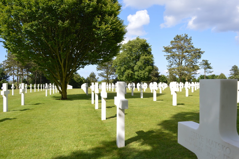 war, day, military, cross, american, silence, 5K, in a row, sunlight, sky, cloud - sky, no people, falls, tribute, second world war, memorial, nature