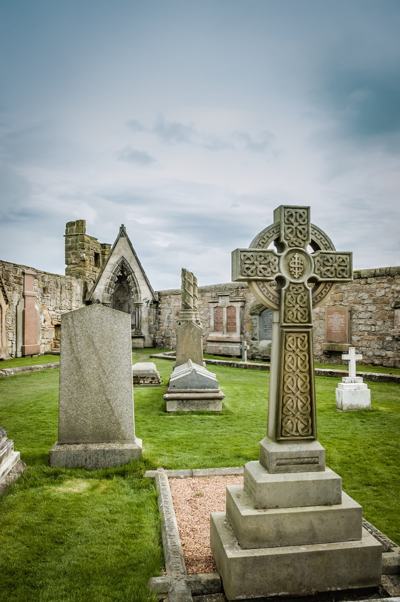 memorial, old, no people, grave, religion, religious, grass, green, day, scottish, Cloudy, plant, the past, concept, belief, europe, outdoor, built structure