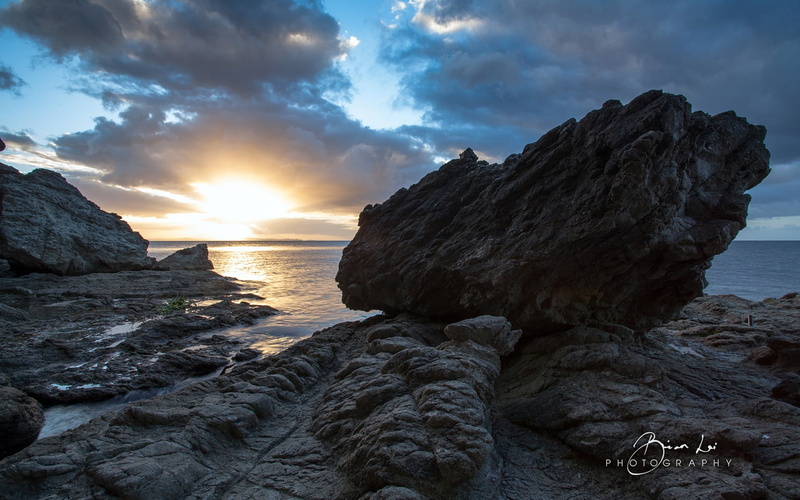 nature, tranquil scene, horizon over water, tranquility, rock - object, sun, stack rock, sunset, solid, kingfisher, no people, brian, cloud - sky, non-urban scene