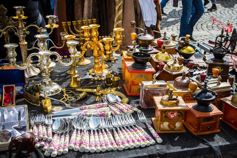 collection, antique, retail display, for sale, market, used commercially, antiques, large group of objects, no people, outdoors, arrangement, cutlery, choice