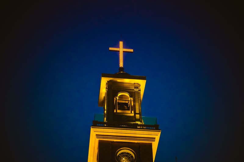city, 2K, no people, night, church, illuminated, Light, low angle view, religion, photo, christianity, place of worship, building, travel destinations