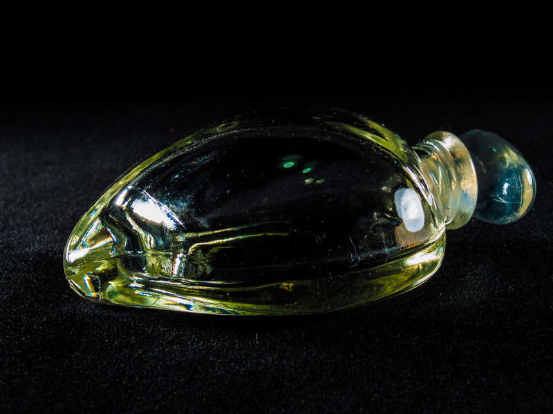 luxury, wellbeing, 4K, glass bottle, freshness, perfume bottle, indoors, studio shot, healthy eating, perfume, no people, transparent, glass - material