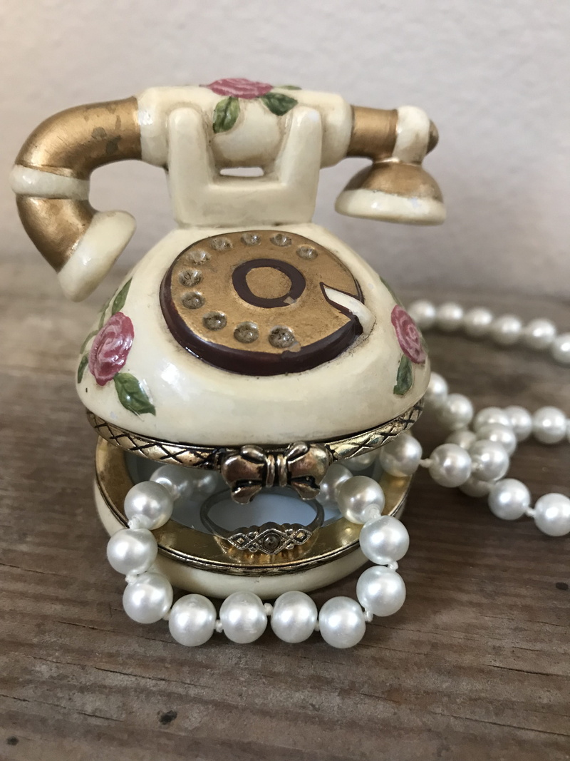 high angle view, bridal, telephone, wedding, shabby chic, style, luxury, vintage, design, metal, flower, close-up, decoration, rotary telephone, box, 4K