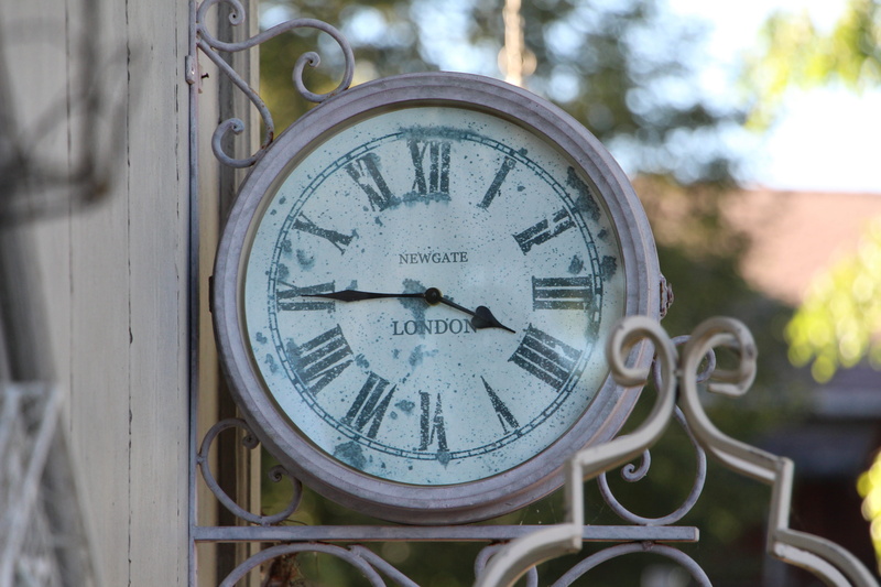 country house style, nostalgic, Antique, home, day, close-up, vintage, no people, old, shape, circle, Clock, England, metal, nature, geometric shape, decoration