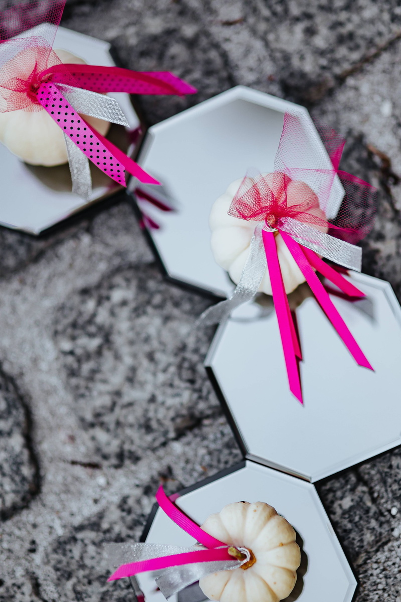 wrapping paper, on the floor, floor, surprise, box, christmas, cobblestone, cute, tied bow, Decorative, bauble, pretty, ribbon - sewing item, wrapped, gift box