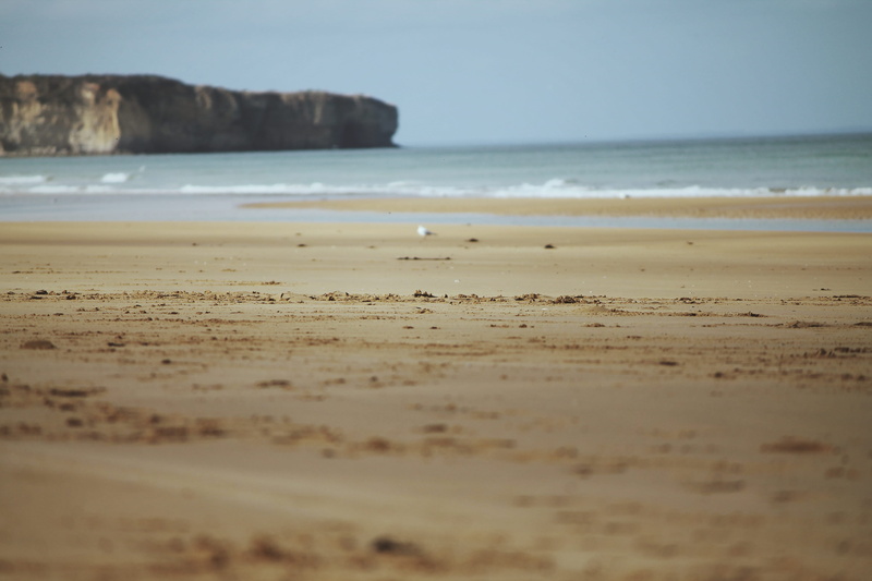 beach, water, horizon over water, day, normandy, 4K, outdoors, tranquil scene, france, rock, omaha, tranquility, sky, omaha beach, blue, scenics - nature