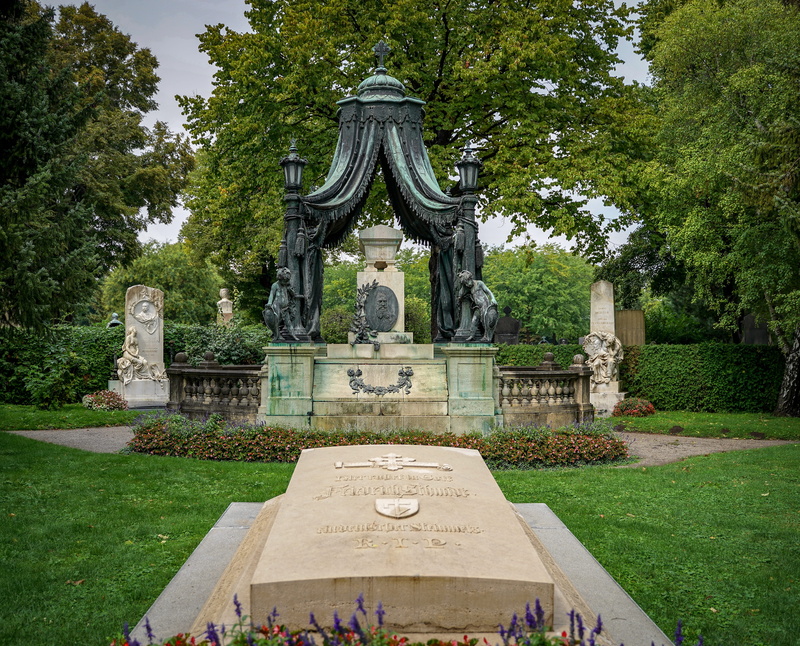art and craft, sculpture, vienna, grave, growth, angel, tomb, day, graves, faith, mourning, belief, garden, plant, artwork, history, rest, mausoleum, viennas central cemetery