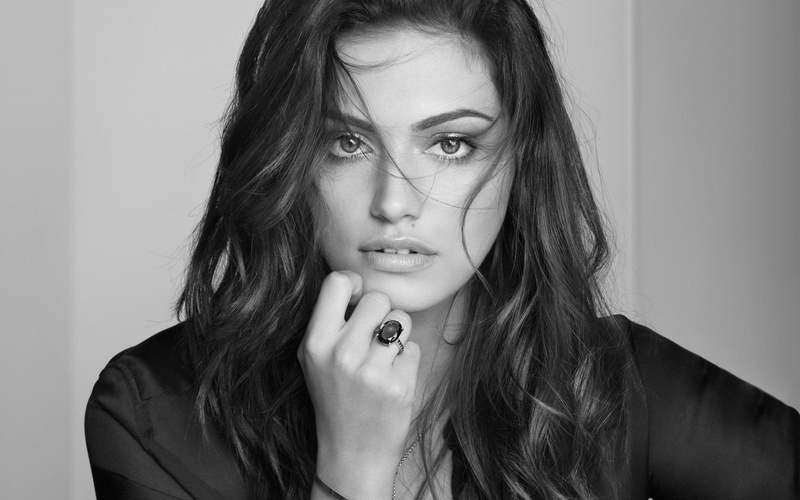 2K, rings, face, monochrome, women, Phoebe Tonkin
