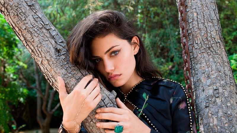 model, women, trees, 1080P, nature, long hair, women outdoors, actress, black clothing, looking at viewer, Phoebe Tonkin, brown eyes, brunette, rings
