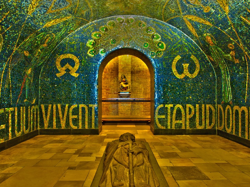 religion, building exterior, built structure, representation, green color, crypt, travel destinations, archbishop, place of worship, burial place, outdoors
