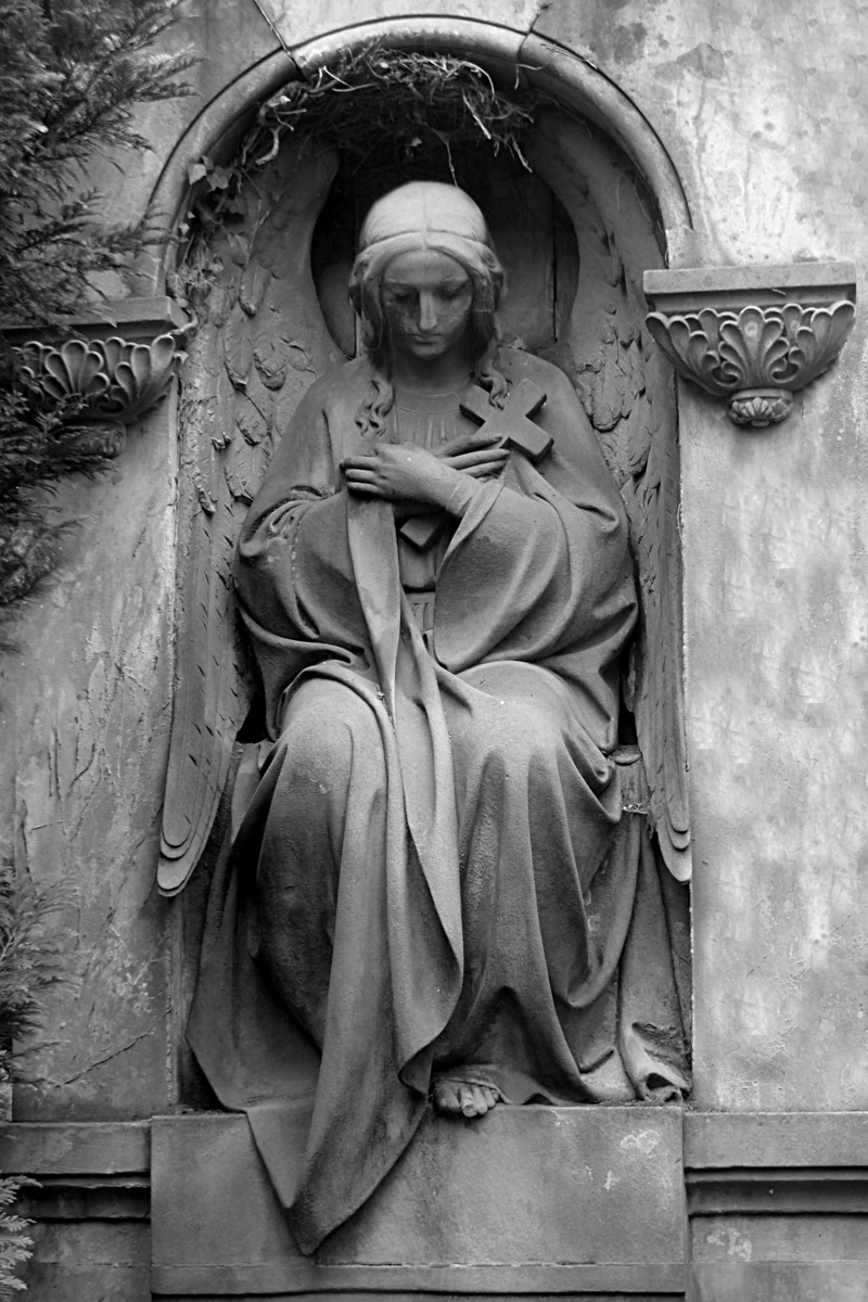 art and craft, representation, craft, statue, sorrow for the fallen, belief, cemetery, carving - craft product, grave, emotions, sculpture, human representation