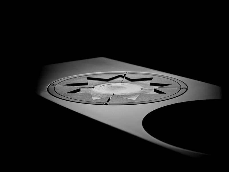 close-up, gray, stereo, car, no people, 8K, copy space, audio, cut out, safety, design, symbol, manger audio, hifi, board, black background, black color