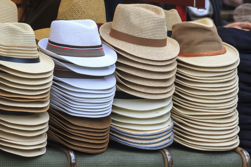 choice, clothing, heads, in a row, collection, textures, holidays, colors, market, large group of objects, variation, carry, panama, hat, market stall