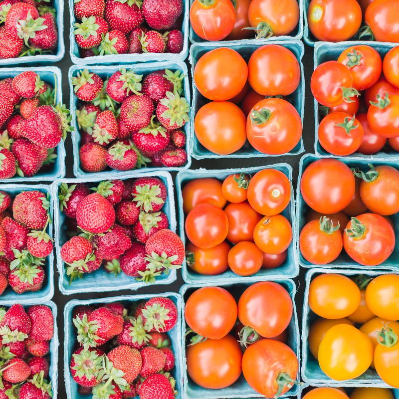 tomato, farm, box, healthy eating, red, ripe, bowl, 4K, food and drink, plant, harvest, retail, freshness, wellbeing, food, strawberry, no people, lay