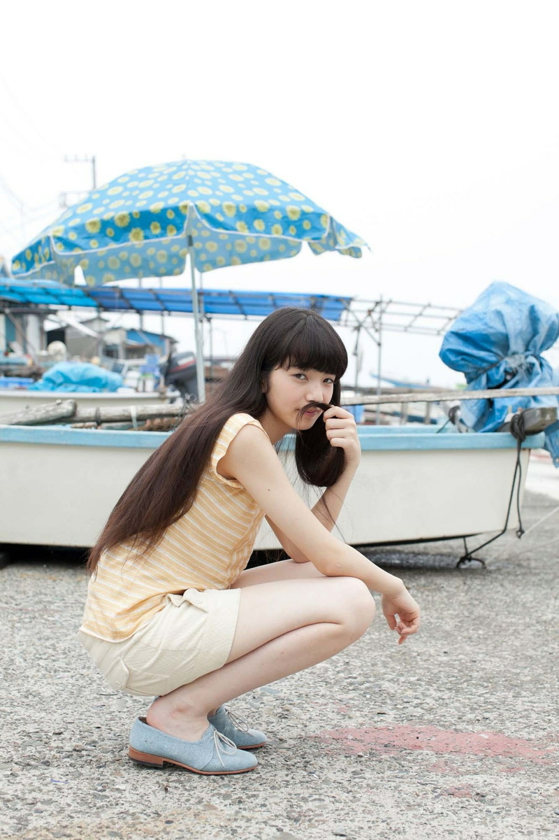 Japanese women, beautiful woman, 1080P, full length, young adult, women, long hair, day, brown hair, contemplation, leisure activity, adult, young women
