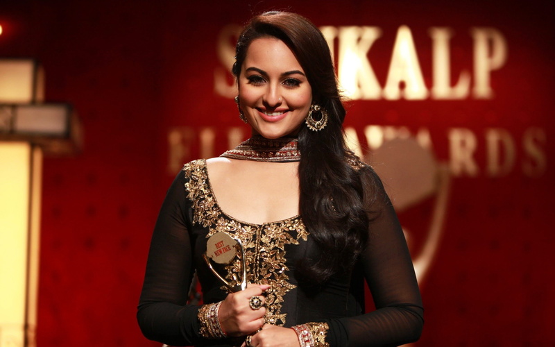 bollywood, indian, sinha, babe, 2K, sonakshi, actress, model