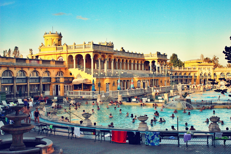 group of people, city, large group of people, building, recreation, swimming, crowd, amusement, people, nature, park, Budapest, tourist, wet, real people