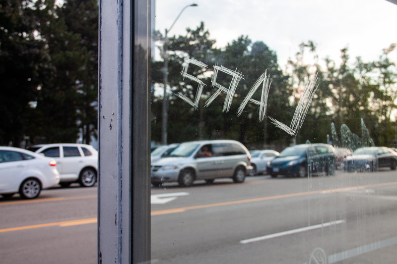 road, design, traffic, city, land vehicle, mode of transportation, lars, scratch, scratches, street, 4K, day, sign, no people, motor vehicle, car, travel