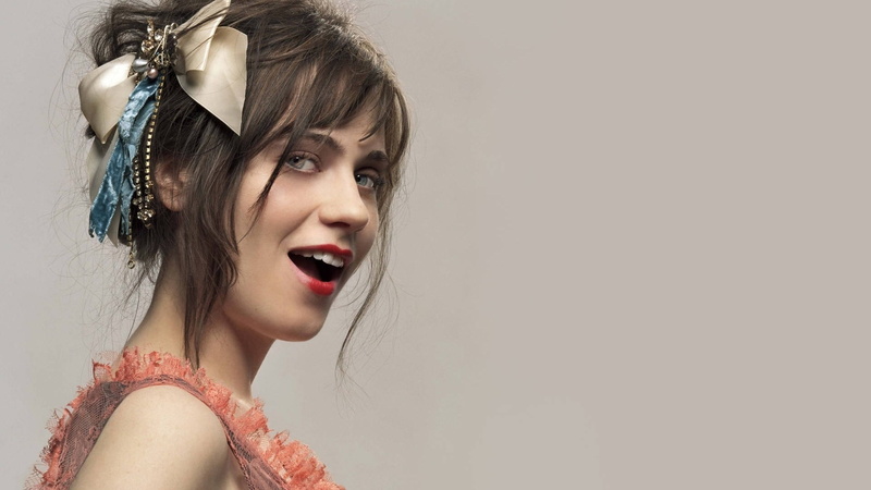 face, indoors, hairstyle, open mouth, copy space, hair, headshot, young adult, one person, beautiful woman, make-up, brunette, adult, celebration, beauty