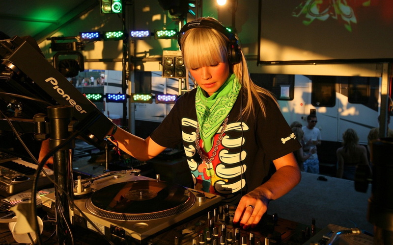 headphones, indoors, night, waist up, club dj, girl, playing, disco, caucasian Ethnicity, real people, music, arts culture and entertainment, dj, s, cheerful