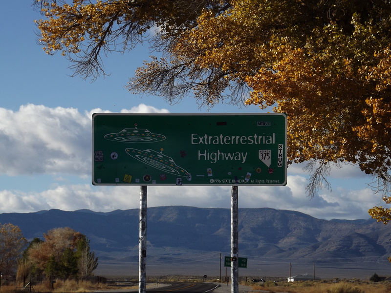 road, martians, communication, 4K, highway, information, no people, non-western script, area 51, guidance, road sign, ufo, cosmic, icon, outdoors, text