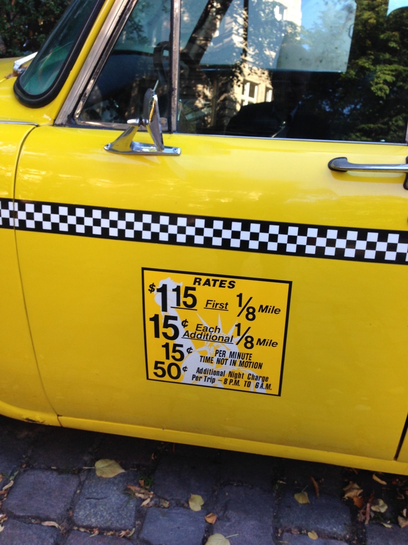 public transportation, auto, mode of transportation, sign, taxi, city, transportation, 2K, motor vehicle, outdoors, non-western script, berlin, old, yellow