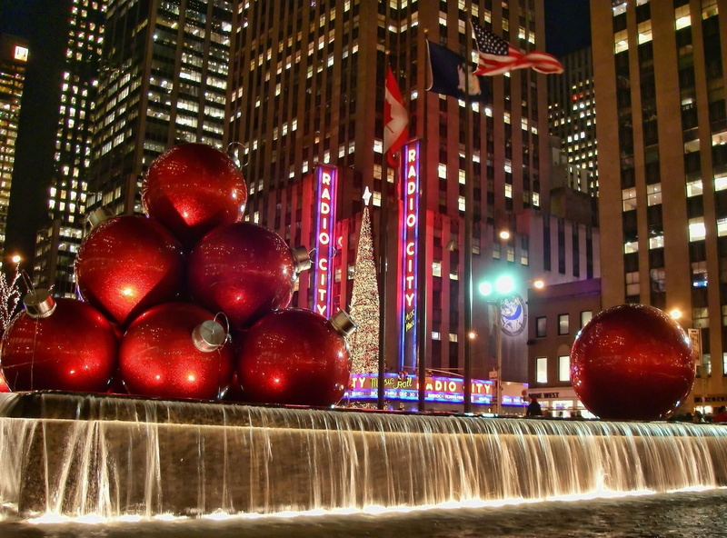 modern, baubles, christmas decoration, decoration, urban Scene, uSA, glass, architecture, skyscraper, nature, street, 1080P, building Exterior, downtown District