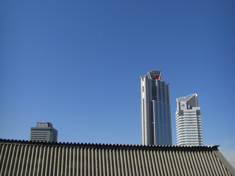 outdoors, 2K, mizuno, low angle view, office building exterior, office, moon, sky, osaka prefectural office, south harbor, mizuno corporation, day, modern