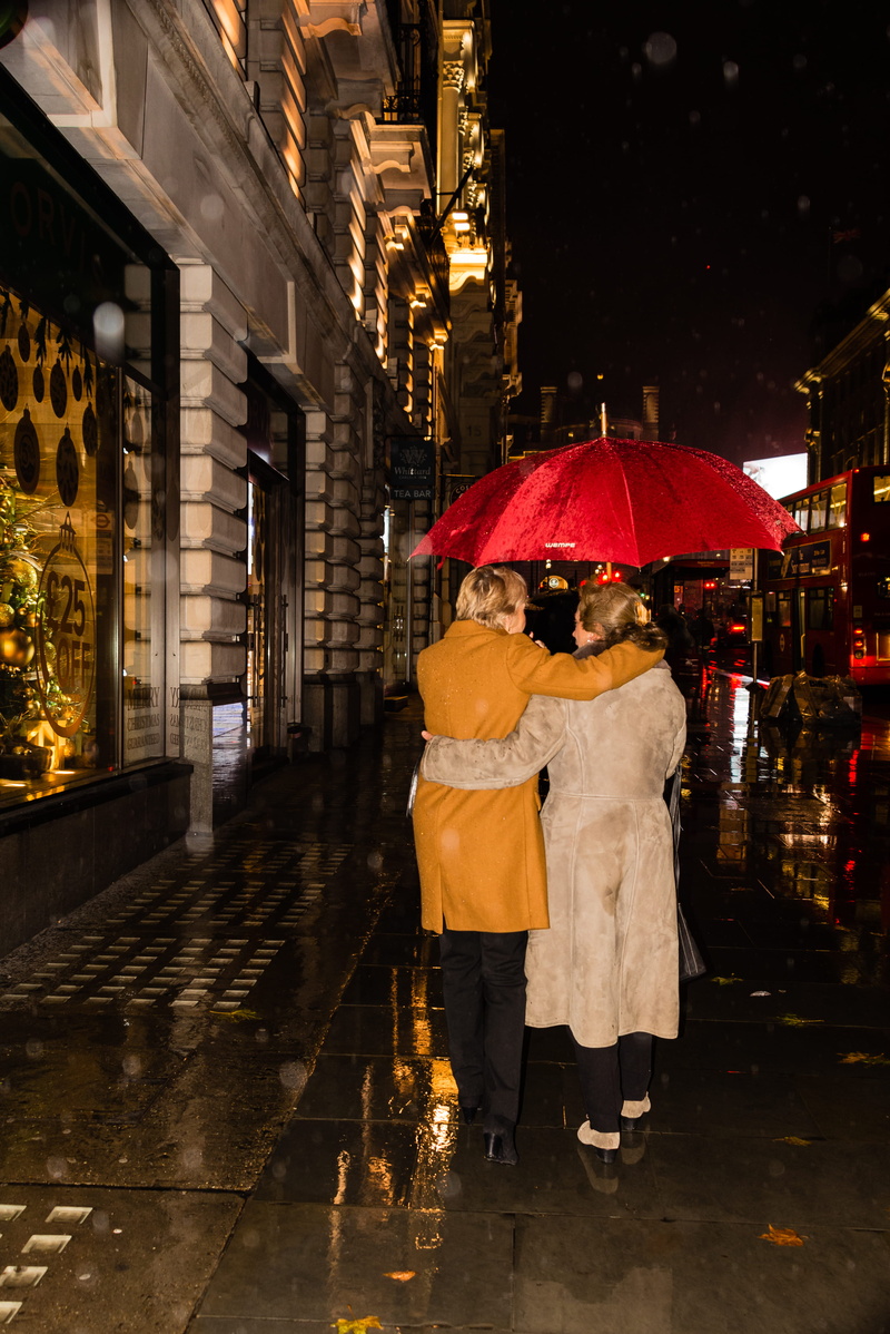 friends, street, rainy season, coats, adult, umbrella, friedship, red, wet, building exterior, london, people, rain, full length, walking, drizzle, 4K