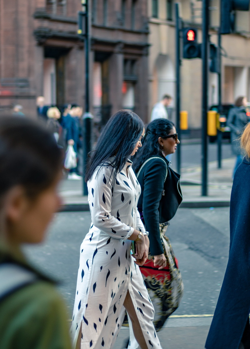 asphalt, clothing, 2K, woman, london, women, hairstyle, accessories, real people, tarmac, rear view, leisure activity, city life, street, united kingdom