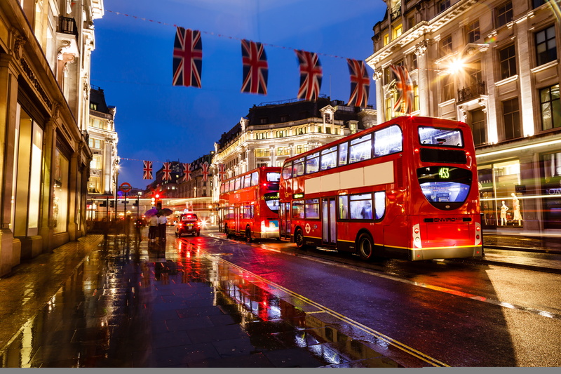 tourism, town, street, mode of transportation, outdoors, oxford Street, building Exterior, regent Street, red, people Traveling, mode of Transport, history