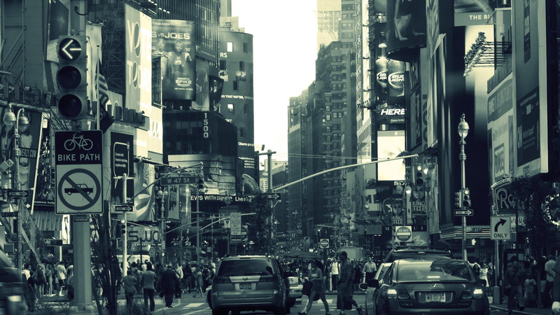 city, monochrome, architecture, people, USA, crowds, urban, traffic lights, road sign, billboards, building, street, car, filter, 2K, New York City