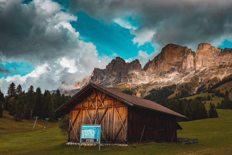 landscape, environment, house, sky, grass, shack, rural, beauty in nature, cloud - sky, cottage, no people, 5K, tree, countryside, hut, outdoors, plant
