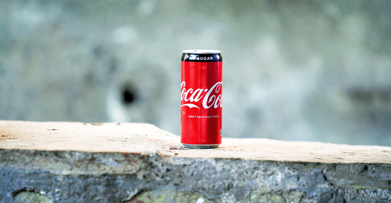close-up, container, wall - building feature, nature, surface, focus on foreground, no people, single object, 4K, cola, day, macro, can, beverage, metal