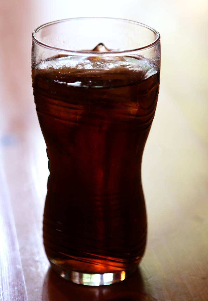 order, close-up, drinking glass, transparent, quench, drinking, brown, club, cold temperature, 2K, coffee, contrast, glow, focus on foreground, hot drink