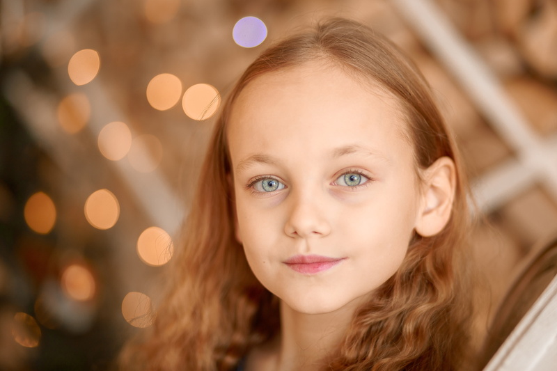 children only, human, body part, fashion, happy, innocence, child, contemplation, decoration, blond hair, color, beautiful, photography, human face, hair