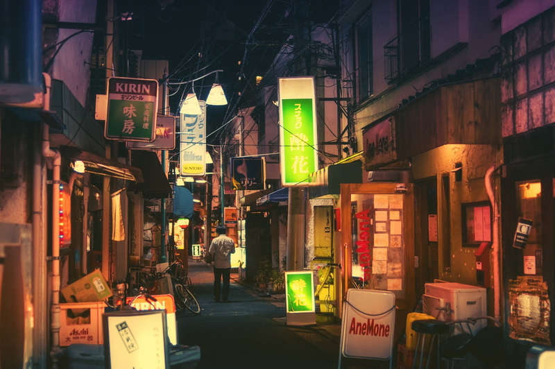 market, built structure, building exterior, Japan, outdoors, city life, city, architecture, illuminated, non-western script, script, night, shirt, text
