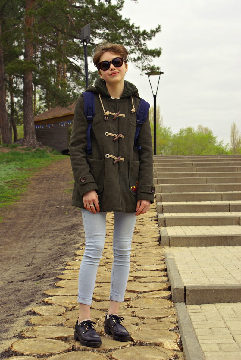 dreamy, young adult, casual clothing, teenager, russian, outdoors, nature, full length, leisure activity, plant, day, youth, fashion, looking at camera