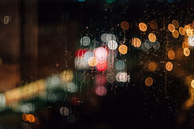 bokeh, illuminated, glass - material, rain, retro, raindrop, window, dark, mist, photography, positive emotion, city, arrangement, pattern, 4K, defocused