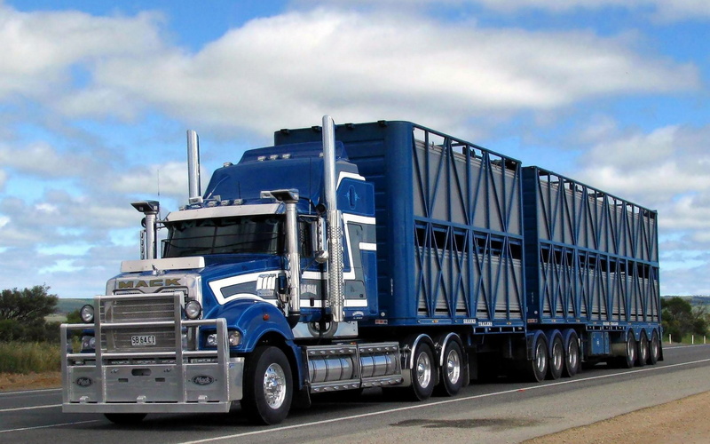 Trucks, 1080P, Mack Trucks